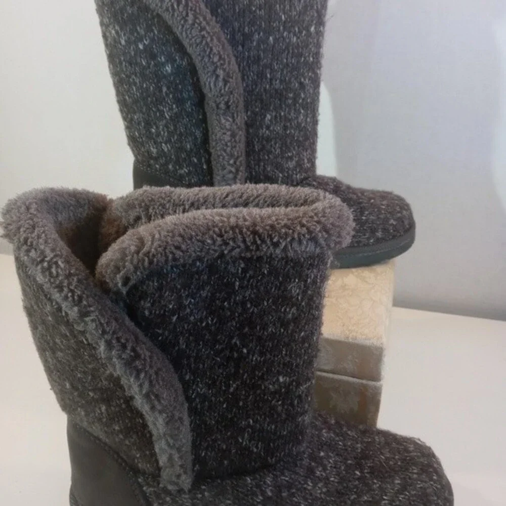 Arizona Swan Faux Fur Lined Fabric Boots 6